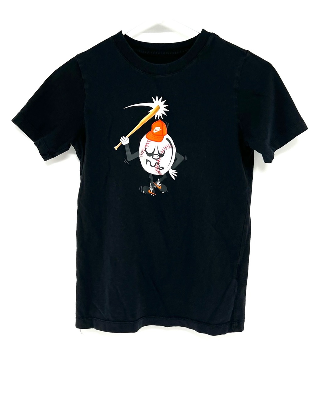 Nike boys medium graphic t shirt